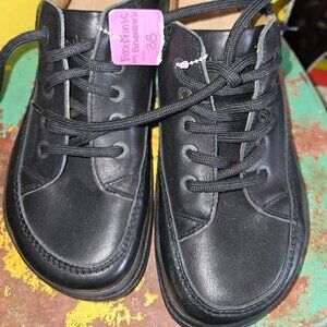 UNISEX FOOTPRINTS BIRKENSTOCK LOAFERS SZ 38 WOMENS, 5.5 MENS